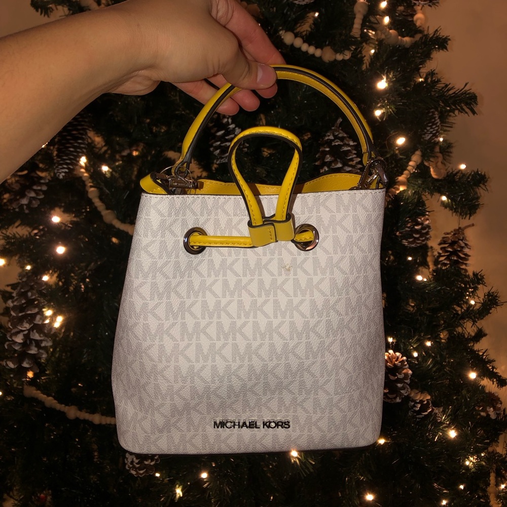 MK bucket bag